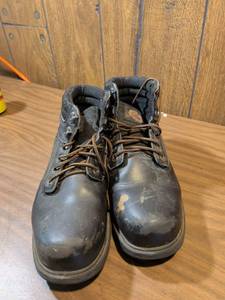 lot 190 image: Brahma Steel Toe Work Boots