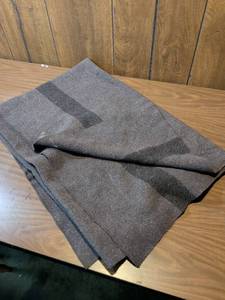 lot 207 image: Thick Gray Blanket