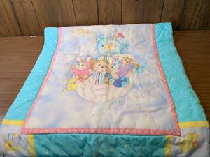 lot 209 image: Riegel Baby Bears Cotton Blend Crib Quilt