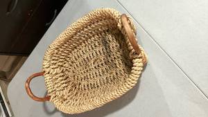 lot 2013 image: Natural Woven Seagrass Market Basket with Copper Handles