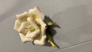 lot 2015 image: Capodimonte White Rose Porcelain Flower