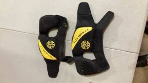 lot 2026 image: Flex-Iron L5 Protective Wrist Guards