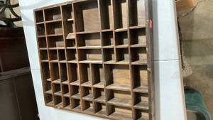 lot 2032 image: Wooden shelf knickknacks