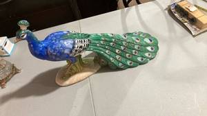 lot 2040 image: Decorative Ceramic Peacock Figurine