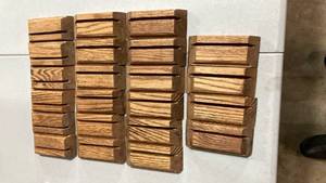 lot 2041 image: Oak Wood  4 12 inch. 22 pieces.