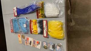 lot 2048 image: Craft Supply Lot - Feathers and Metal Charms
