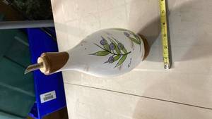 lot 2089 image: Hand-Painted Ceramic oil container