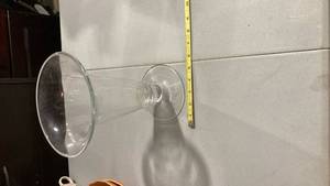 lot 2130 image: Clear, glass vase