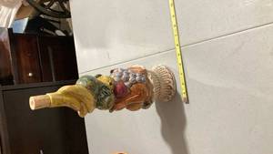lot 2174 image: Decorative Fruit Wine Bottle Stopper