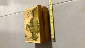 lot 2180 image: Japanese Musical Box with Bird Design
