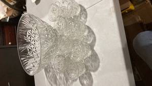 lot 2240 image: Crystal Cut Glass Punch Bowl
