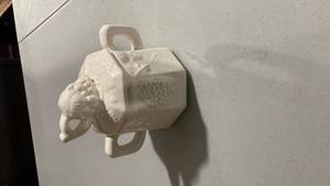 lot 2282 image: White Ceramic sugar bowl with lid