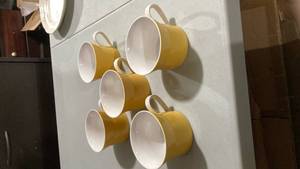 lot 2292 image: Mikasa Duplex Yellow Coffee Cups Set