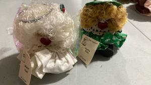 lot 2350 image: Little Christal Patty Erin Winter Noel Angel Doll