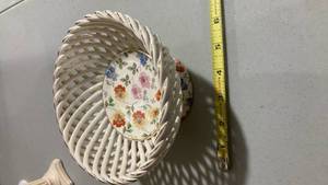 lot 2366 image: Floral Porcelain Lattice Bowl