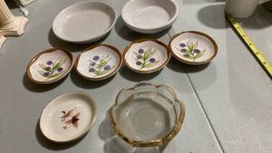 lot 2379 image: Collection of mixed matched items