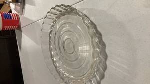 lot 2389 image: Glass pie pan