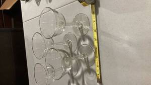 lot 2407 image: Crystal Wine Glasses Set