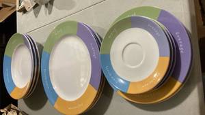 lot 2411 image: Colorblock Porcelain Dinner Plates