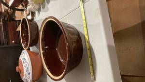 lot 2412 image: Brown Glazed Ceramic Serving bowl