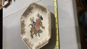 lot 2417 image: Japanese Peacock and Floral Decorative Plate