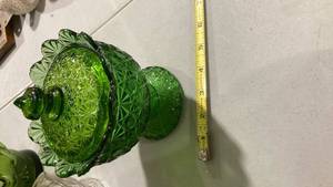 lot 2443 image: Green Glass Daisy Pattern Bowl
