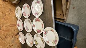 lot 2487 image: Royal China Plates with Pink Rose Pattern