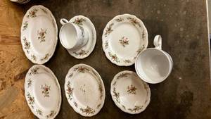 lot 2490 image: Johann Haviland Rose Pattern Tea Set