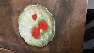 lot 2495 image: Hand Painted Rose Decorative Plate