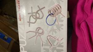 lot 2530 image: Metal puzzleS mind teasers