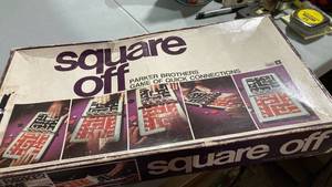 lot 2533 image: Square Off Board Game by Parker Brothers