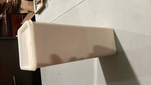 lot 2542 image: Tupperware cheese container