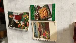 lot 2549 image: Tyson Recipe Book Collection