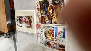 lot 2554 image: Kraft Recipe Collection Cookbooks Set