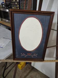 lot 3980 image: Decorative Oval Photo Frame with Heart Design