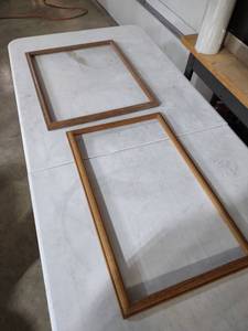 lot 3986 image: Wooden Picture Frames Set