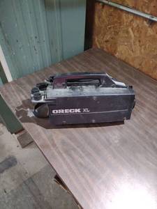lot 3989 image: Oreck XL Commercial Vacuum Power Head Unit