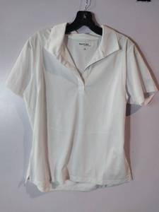 lot 67309 image: APPEARS NEW - Sport-Tek White Performance Polo Shirt (Size Medium)