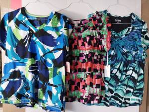 lot 66528 image: APPEARS NEW - 1 Landau, 1 Koi, 1 Jockey Medical Scrub Top Pattern Collection (Size Large) Lot of 3