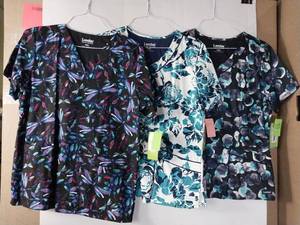 lot 66540 image: APPEARS NEW - Landau Medical Scrub Tops (Size Medium) Lot of 3