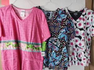 lot 66542 image: APPEARS NEW - 2 Landau & 1 Med Couture Medical Scrub Tops (Size XL) Lot of 3