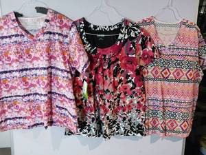 lot 66643 image: APPEARS NEW - Landau & BIO Scrub Top Pattern Mix Summer Bundle (Size 2XL) 3 Pack