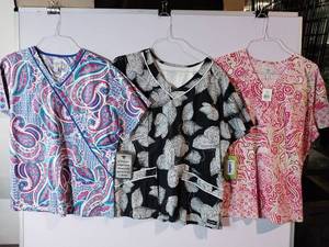 lot 66685 image: APPEARS NEW - Landau & Med Couture Scrub Tops Collection with Patterns (Size XL) 3 Pack