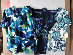 lot 66700 image: APPEARS NEW - Landau & Jockey Medical Scrub Tops (Size XL) Set of 3