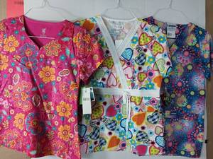 lot 66712 image: APPEARS NEW - Landau, Peaches & MC2 Medical Scrub Top Collection (Size XS) Lot of 3