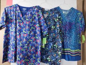 lot 66717 image: APPEARS NEW - Landau & Bio Medical Scrub Tops Bundle - Floral and Polka Dot Prints (Size Large) Lot of 3