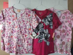 lot 66768 image: APPEARS NEW - Landau & ICU Medical Scrub Tops Collection (Size Small) Lot of 3
