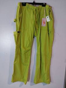 lot 66832 image: APPEARS NEW - Koi 701p Lindsay & Cherokee Infinity Medical Scrub (Size Small Petite) Style 701P-76 Verde