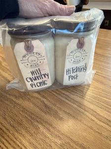lot 274 image: Two pack of 16 ounce whiskey boat candles