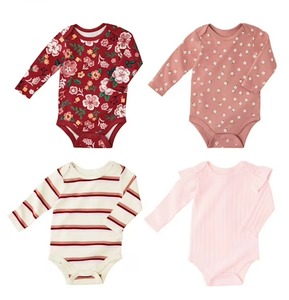 lot 284 image: Members Mark, baby organic cotton bodysuits four pack newborn size